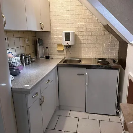 A&V Apartments Gemuetliche Rheinblick Wohnung Apt Daisy Duisburg Exterior foto