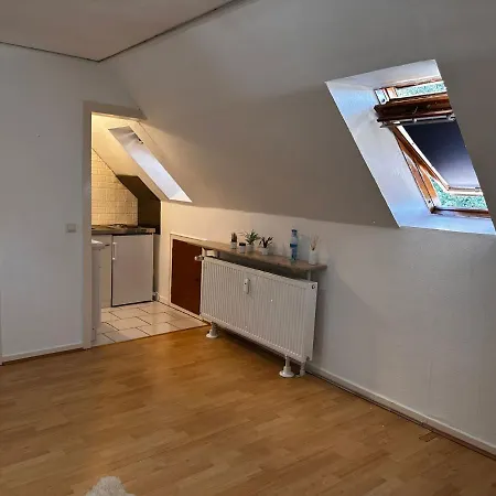 A&V Apartments Gemuetliche Rheinblick Wohnung Apt Daisy Duisburg Exterior foto