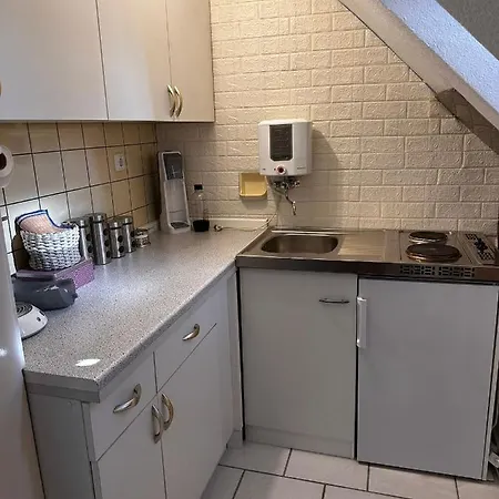 A&V Apartments Gemuetliche Rheinblick Wohnung Apt Daisy Duisburg Exterior foto