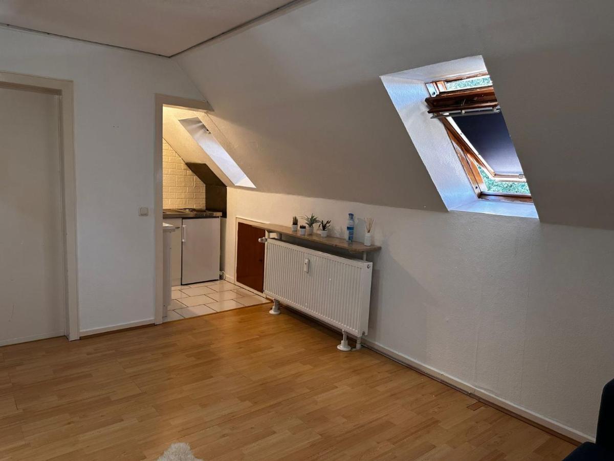 A&v Gemuetliche Rheinblick Daisy Apartamento Duisburg