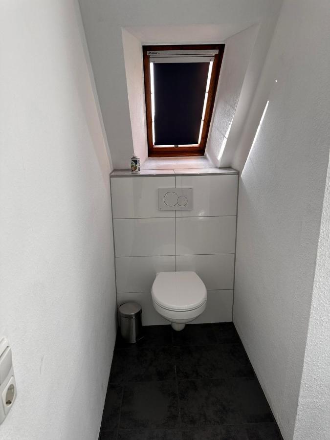 Apartment A&v Gemuetliche Rheinblick Daisy Duisburg